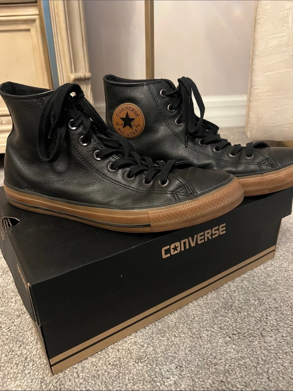 Unisex Converse Chuck Taylor All Star HighTops sz men’s 9/womens 11 🖤🤎 - Picture 3 of 12
